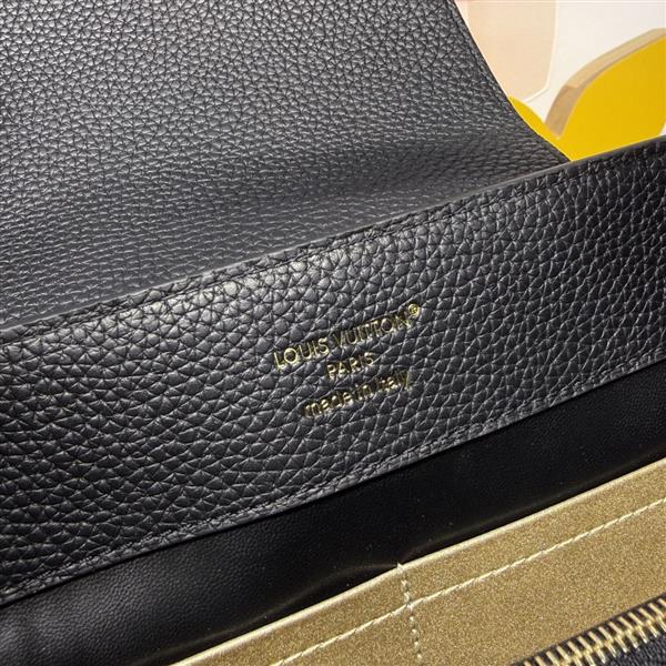 2026120185550592 270